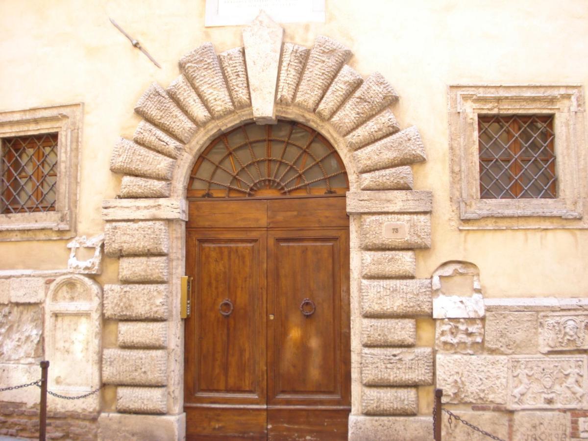 Montepulciano Stazione Appartamento In Palazzo Bucelli מראה חיצוני תמונה
