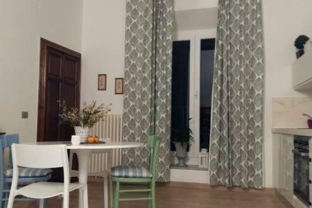 Montepulciano Stazione Appartamento In Palazzo Bucelli מראה חיצוני תמונה